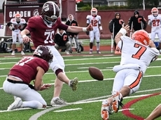 Garden City wins on Mark Escher's 25-yard FG with 2.5 seconds left