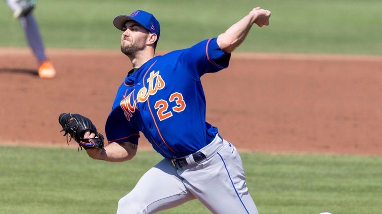 Mets pitcher David Peterson during a spring training game against the...