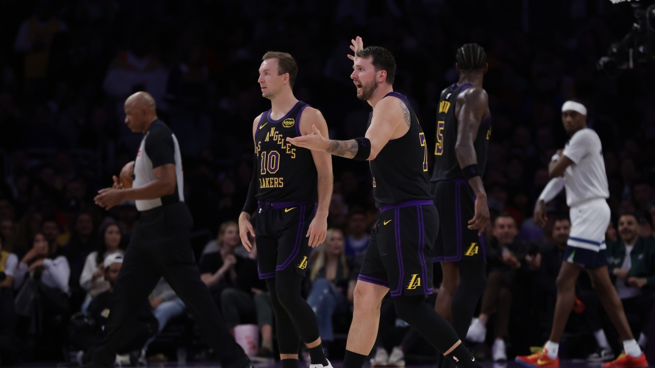 Luka's 31, Reaves' big 2nd half propel Lakers to season sweep of Timberwolves with 120-106 victory - Newsday