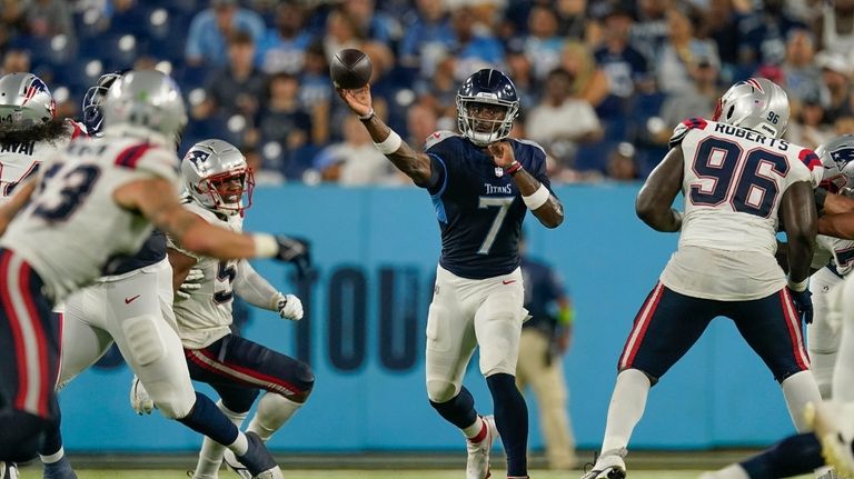 Mike Vrabel on Titans QB Malik Willis' performance vs. Patriots: 'Love the  way that he competed'