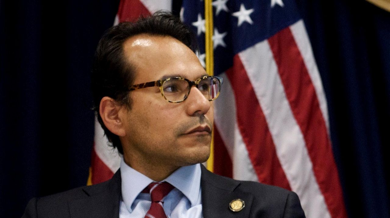 Officials Cuomo, Floral Park had meeting set before mayor's request