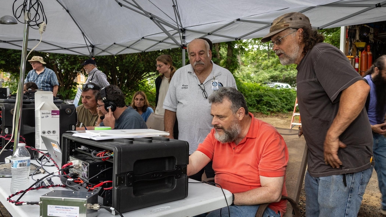 Ham radio aficionados surf the airwaves in Shoreham to reach across the world — and beyond