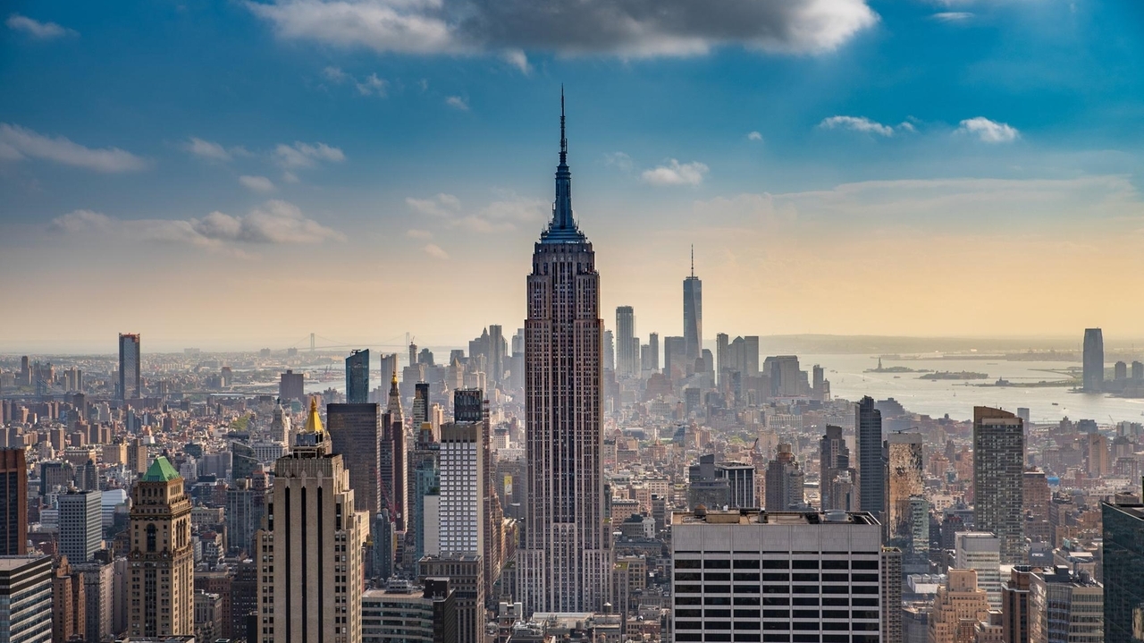 https://cdn.newsday.com/ace/c:YjMwYjJmM2MtYmVlNi00:Mzk0Y2JlMTUtN2U5OC00/landscape/1280