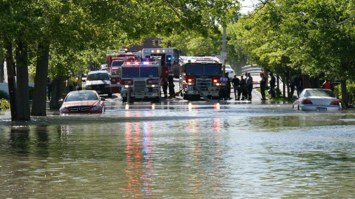 Oceanside streets flooded by water main break - Newsday