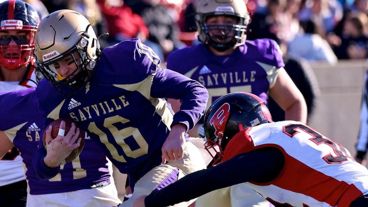Sayville rolls past Plainedge for Long Island Class III football title