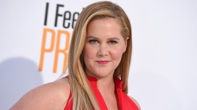 Amy Schumer at the premiere of "I Feel Pretty" in...