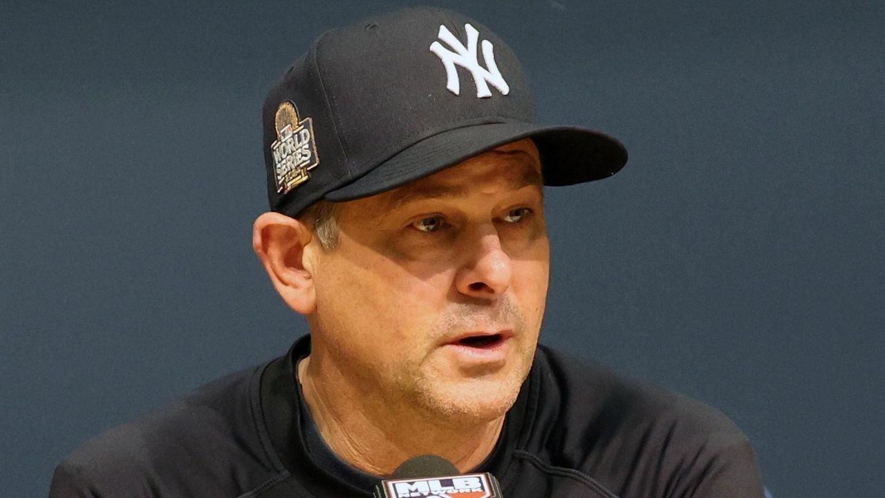 Boone's Game 1 moves draw plenty of criticism Newsday