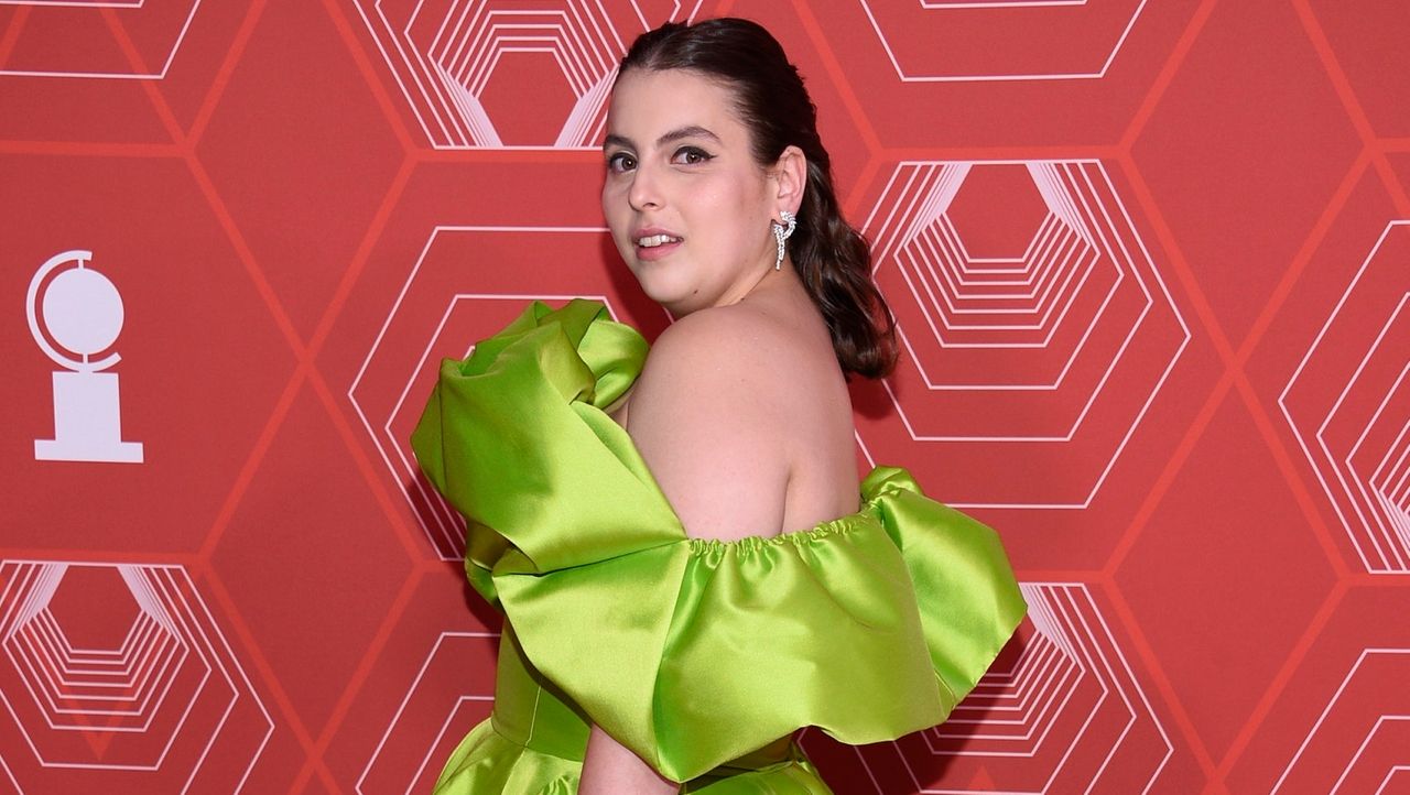'Funny Girl' star Beanie Feldstein engaged Newsday
