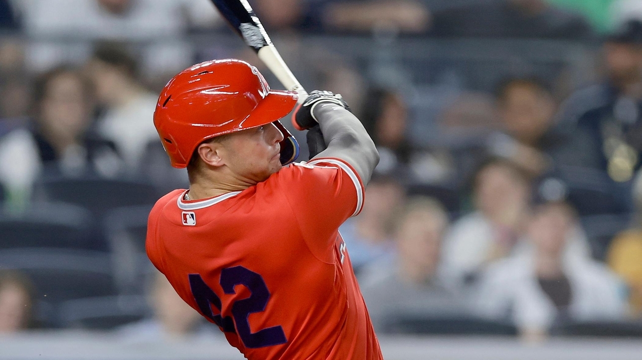 Erik Boland: Long Island's Logan O'Hoppe hits his first Yankee Stadium home run for Angels