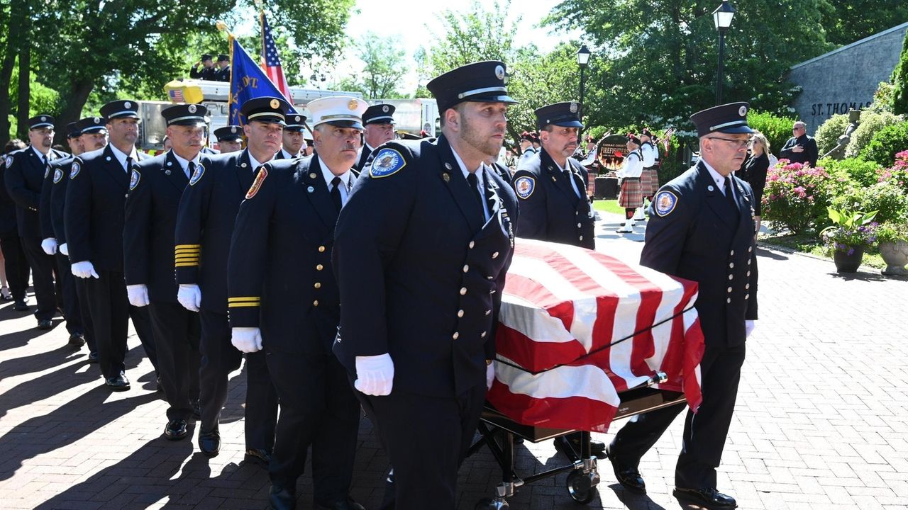 Funeral Mass for fallen firefighter - Newsday