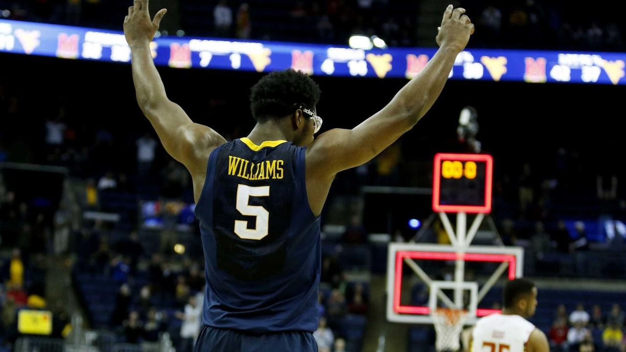 Devin Williams scores 16, West Virginia pounds boards to beat Maryland in  NCAA Tournament - Newsday