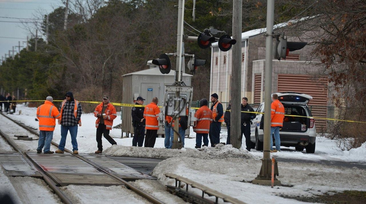LIRR Ronkonkoma line resumes after man hit, killed by train Newsday