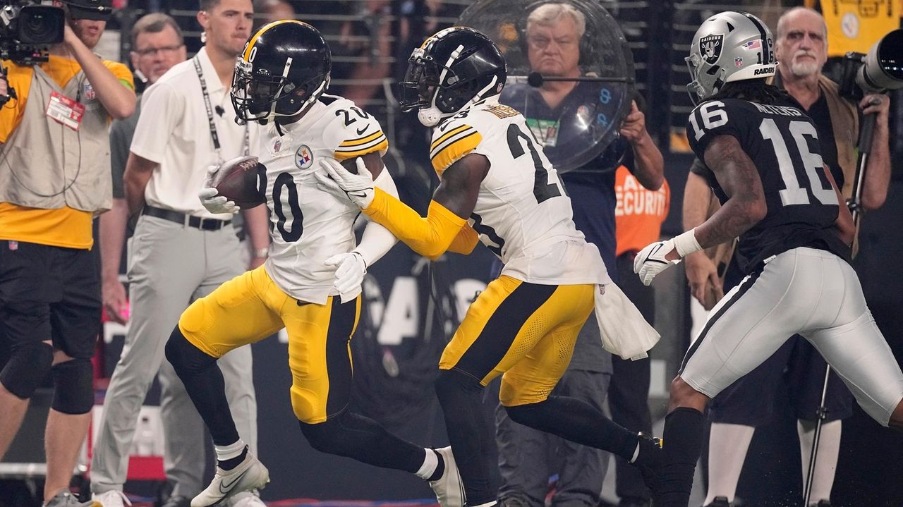 3 Takeaways from Steelers' Week 16 Win vs. Raiders, News, Scores,  Highlights, Stats, and Rumors