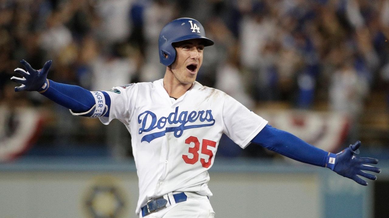 Cody Bellinger's walkoff single in 13th wins Game 4 for Dodgers, evens