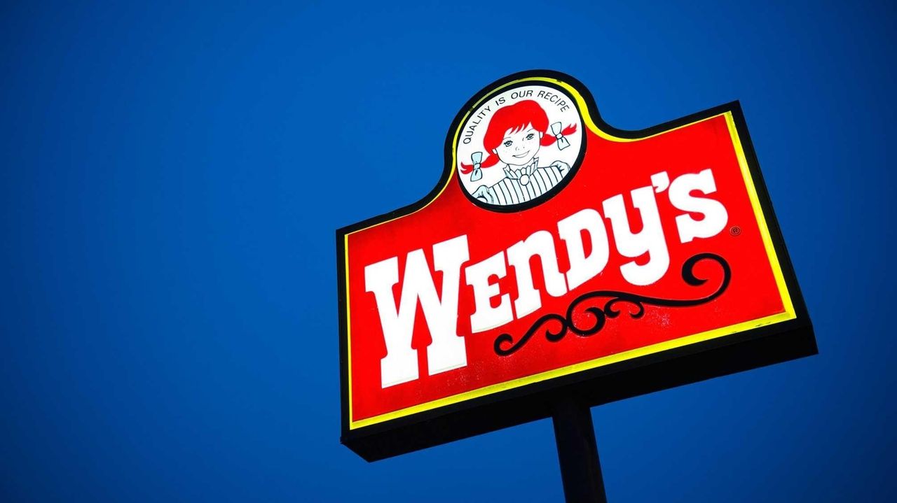 Wendy's 4 for $4 deal helps chain beat earnings expectations