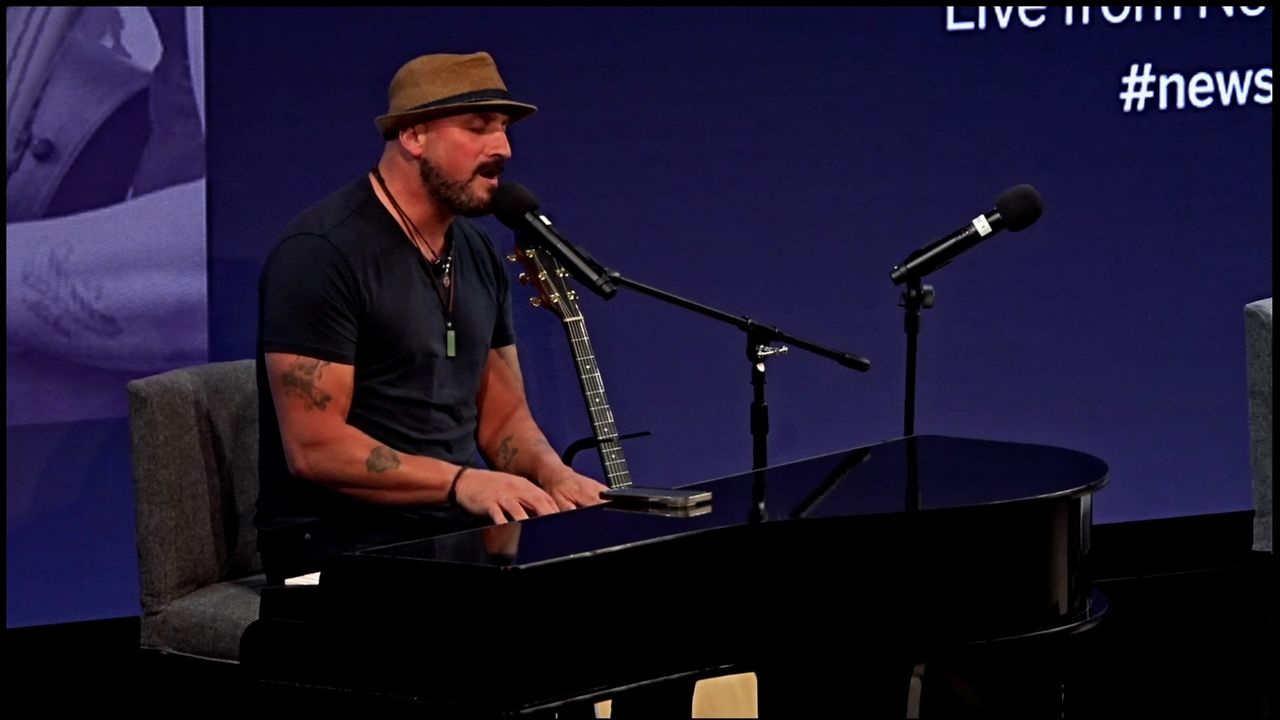 Mike DelGuidice holds album release party - Newsday