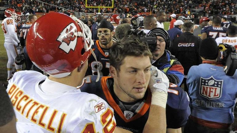 Tim Tebow: Can He Salvage Denver Broncos' Playoff Hopes As Starting QB?, News, Scores, Highlights, Stats, and Rumors