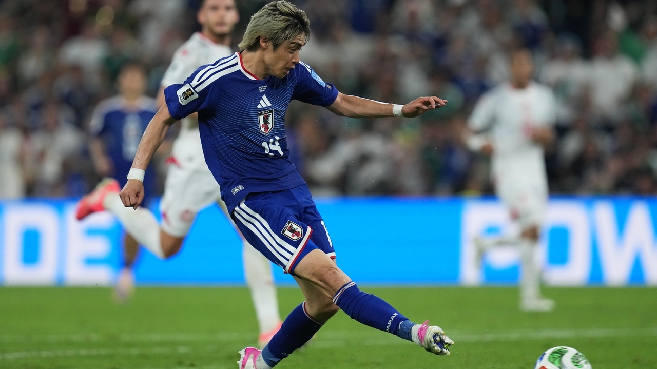 「THE MATCH 2022」WINNER Yogibo Ayase Ueda scores twice in Japan's 4-0 win against Tunisia in