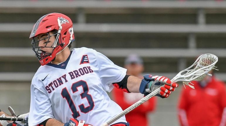 Stony Brook Chris Pickel Jr (13) runs with the ball...