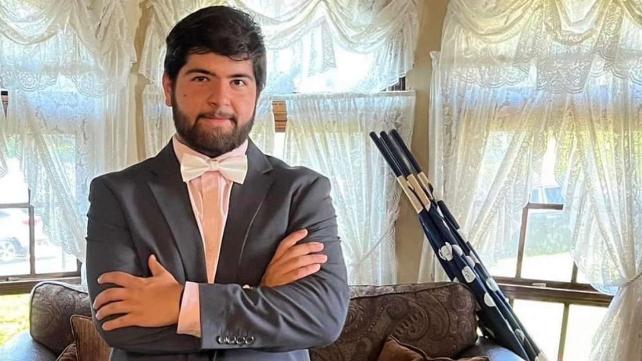 Robert Bush, Long Island football player who collapsed on the field