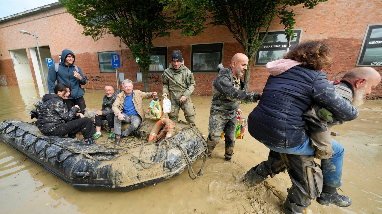 Triple-whammy of cyclones, a 1-in-200-year event, drove Italy's deadly flooding, scientists say - Vimarsana News