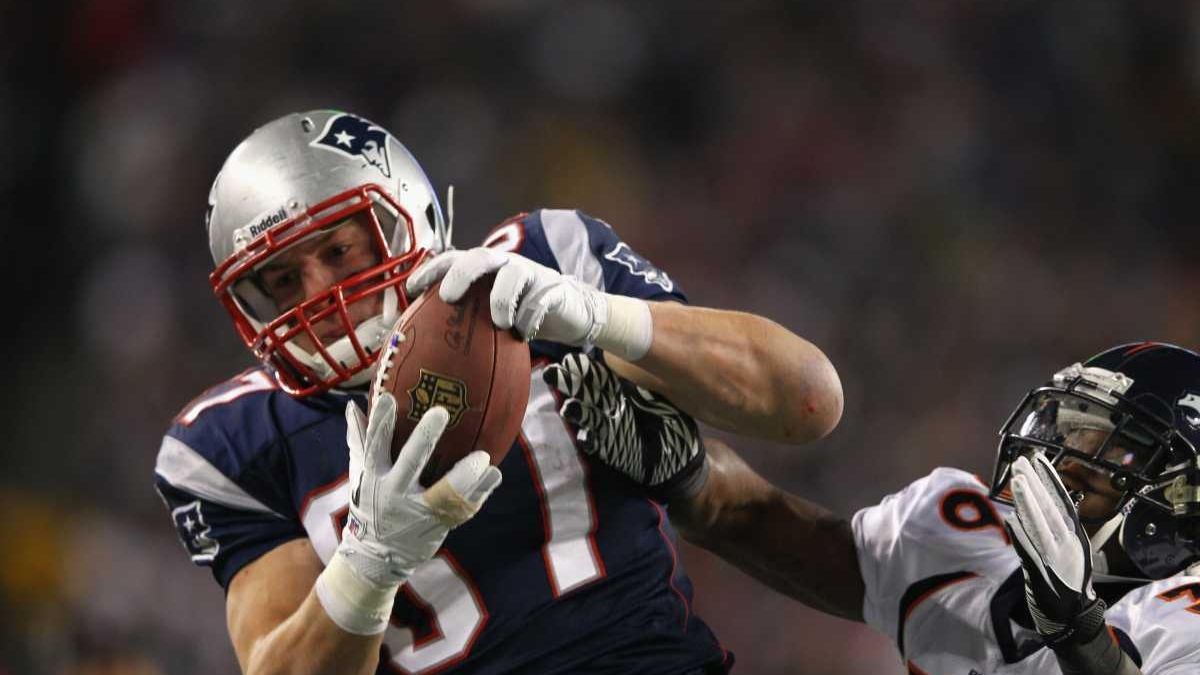 Pats' favorite play: Getting ball to Gronk - Newsday