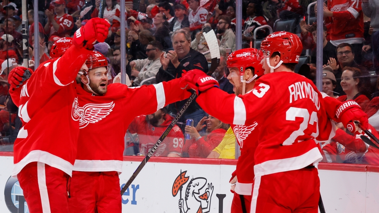 Red Wings sign 2-time All-Star forward Alex DeBrincat to 7-year ...