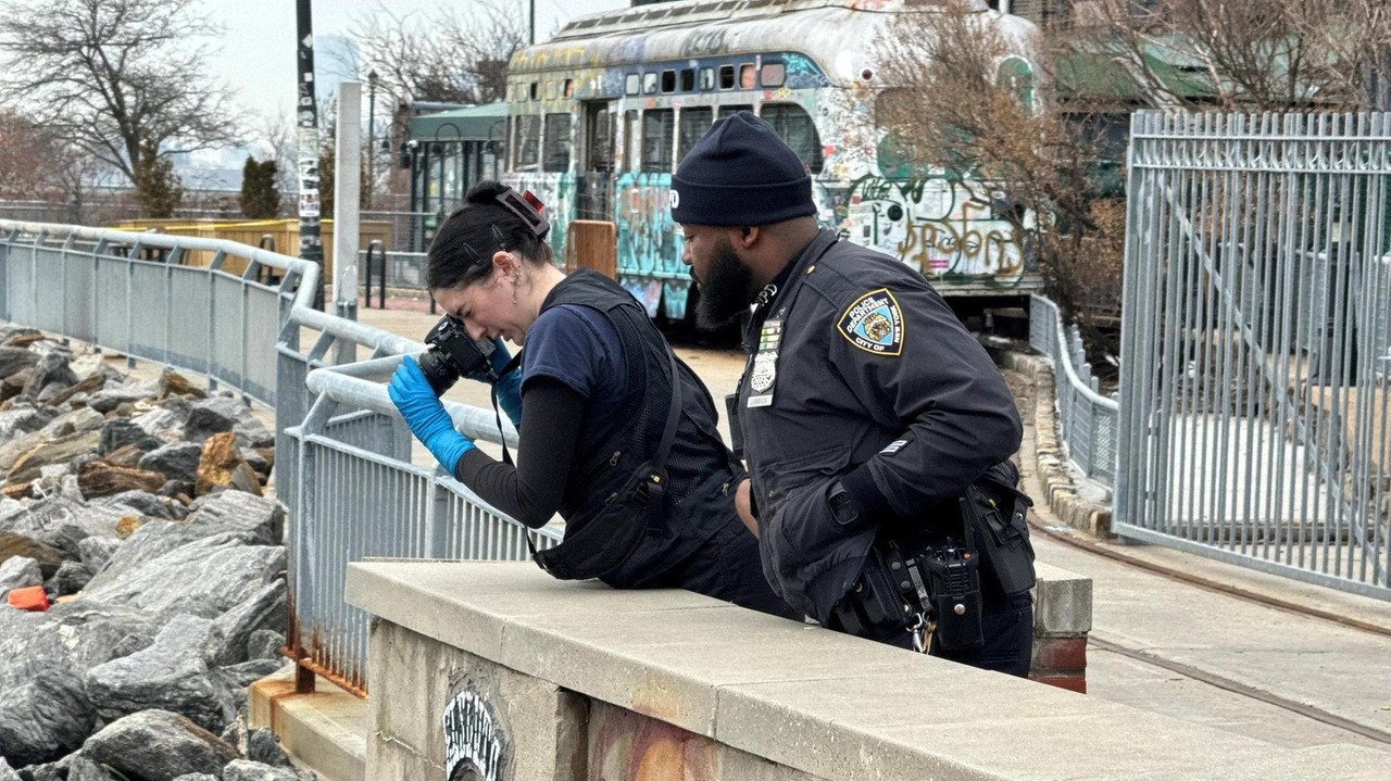 Missing LI teen ID'd as body found in waters off Brooklyn - Newsday