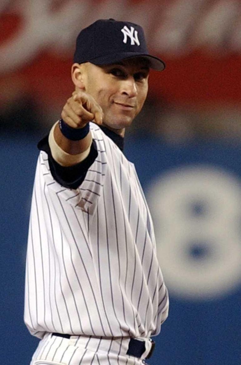 RECORD BREAKER NY Yankees Derek Jeter Surpasses Lou Gehrig's All Time  Yankee Hit Record. Original on