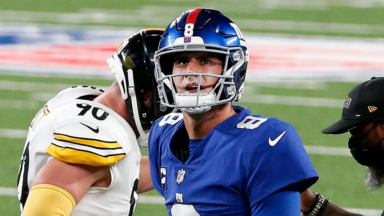 Giants QB Daniel Jones suffered ankle sprain in Week 14 loss