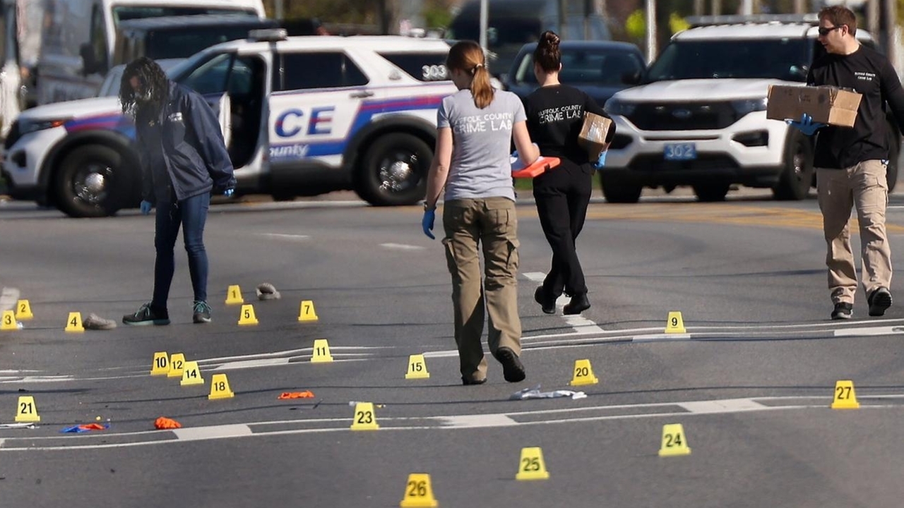 Motorcyclist, two pedestrians killed in separate crashes in Suffolk ...