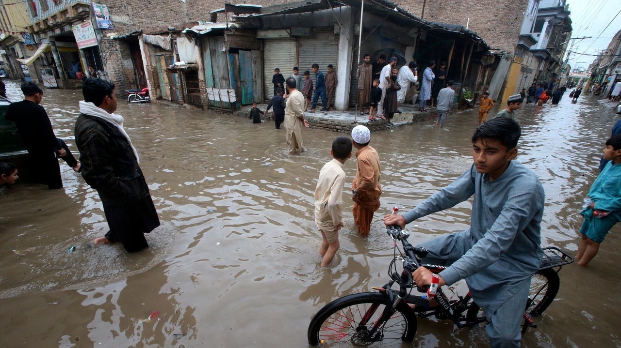 Pakistan records its wettest April since 1961 with above average ...