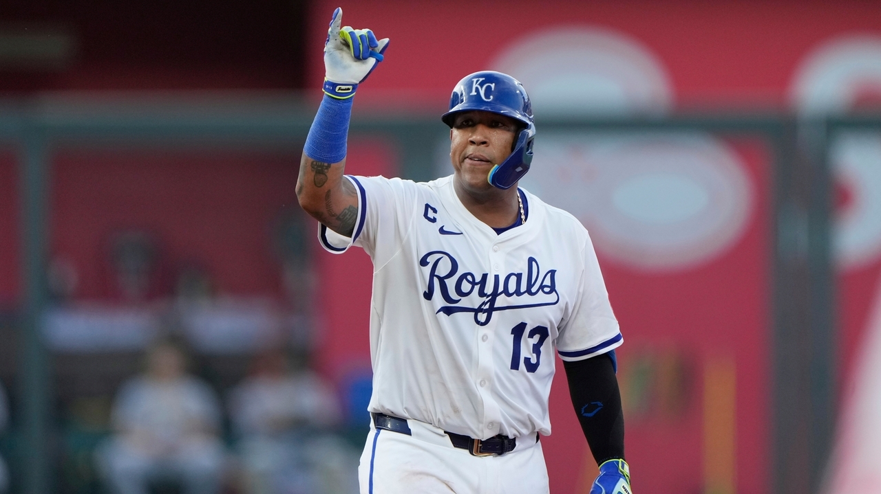 Witt Jr. and Perez homer to back Cameron's strong start as Royals beat