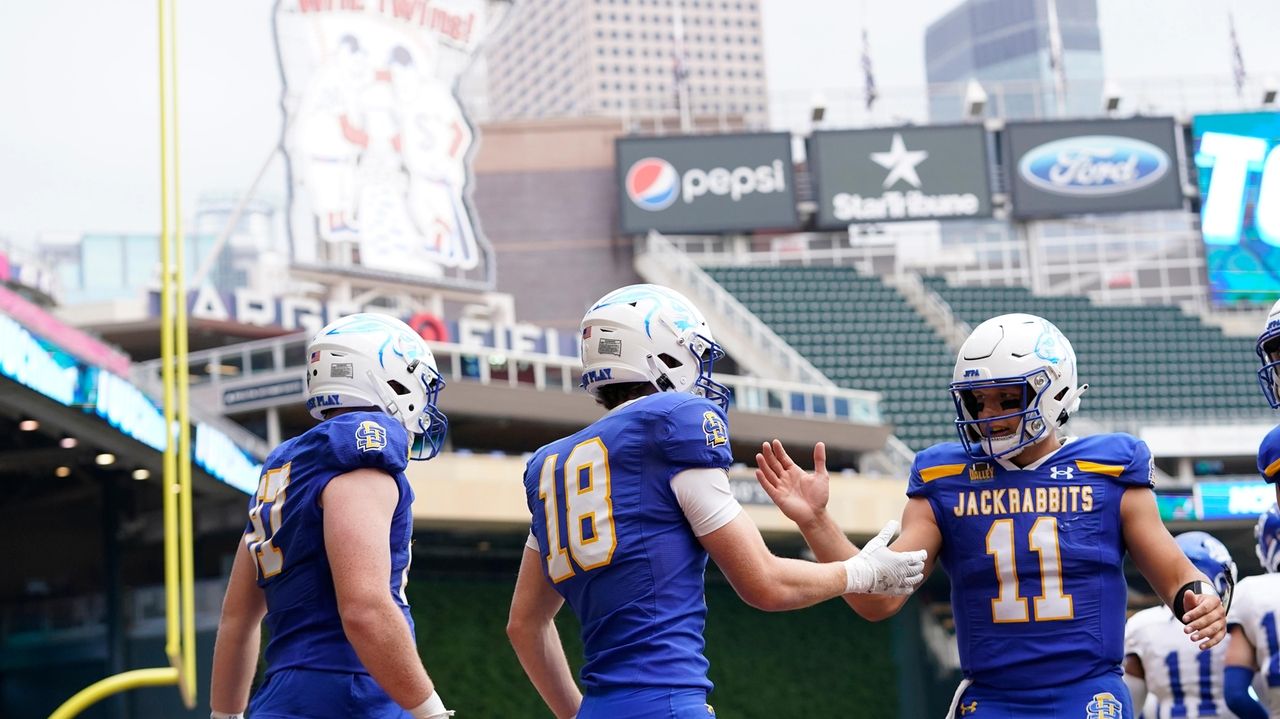 South Dakota State beats Drake 707 at Target Field, home of the