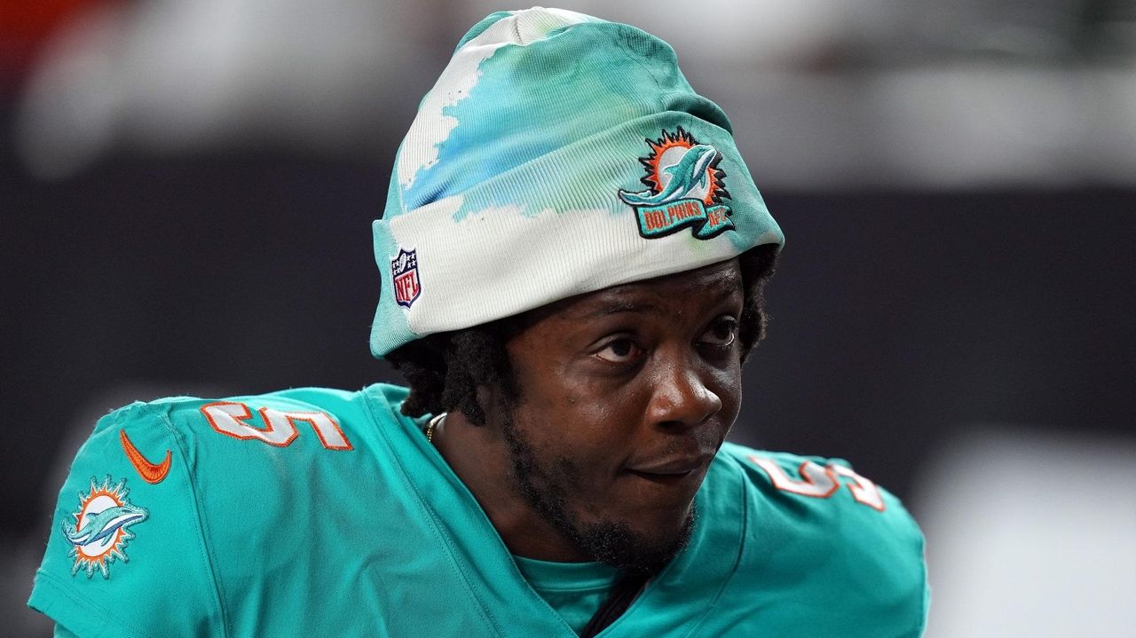 Miami Dolphins lose to Jets as Teddy Bridgewater lasts one play