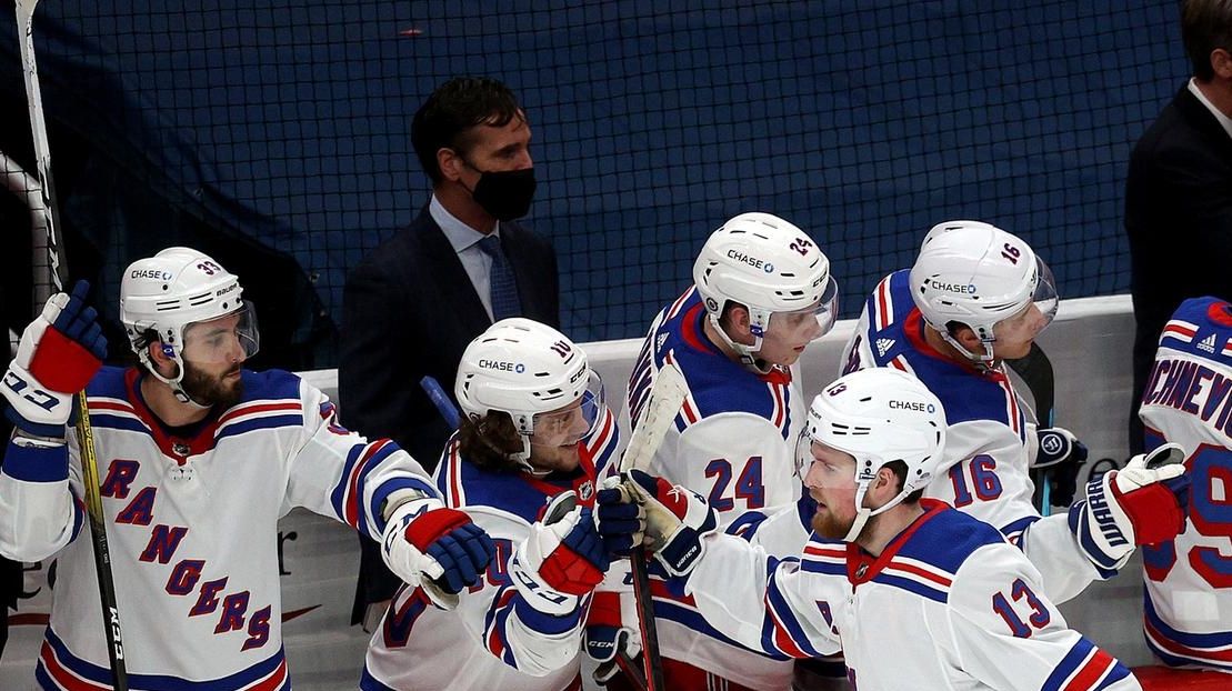 Rangers coach David Quinn feeling good on bench upon return from COVID
