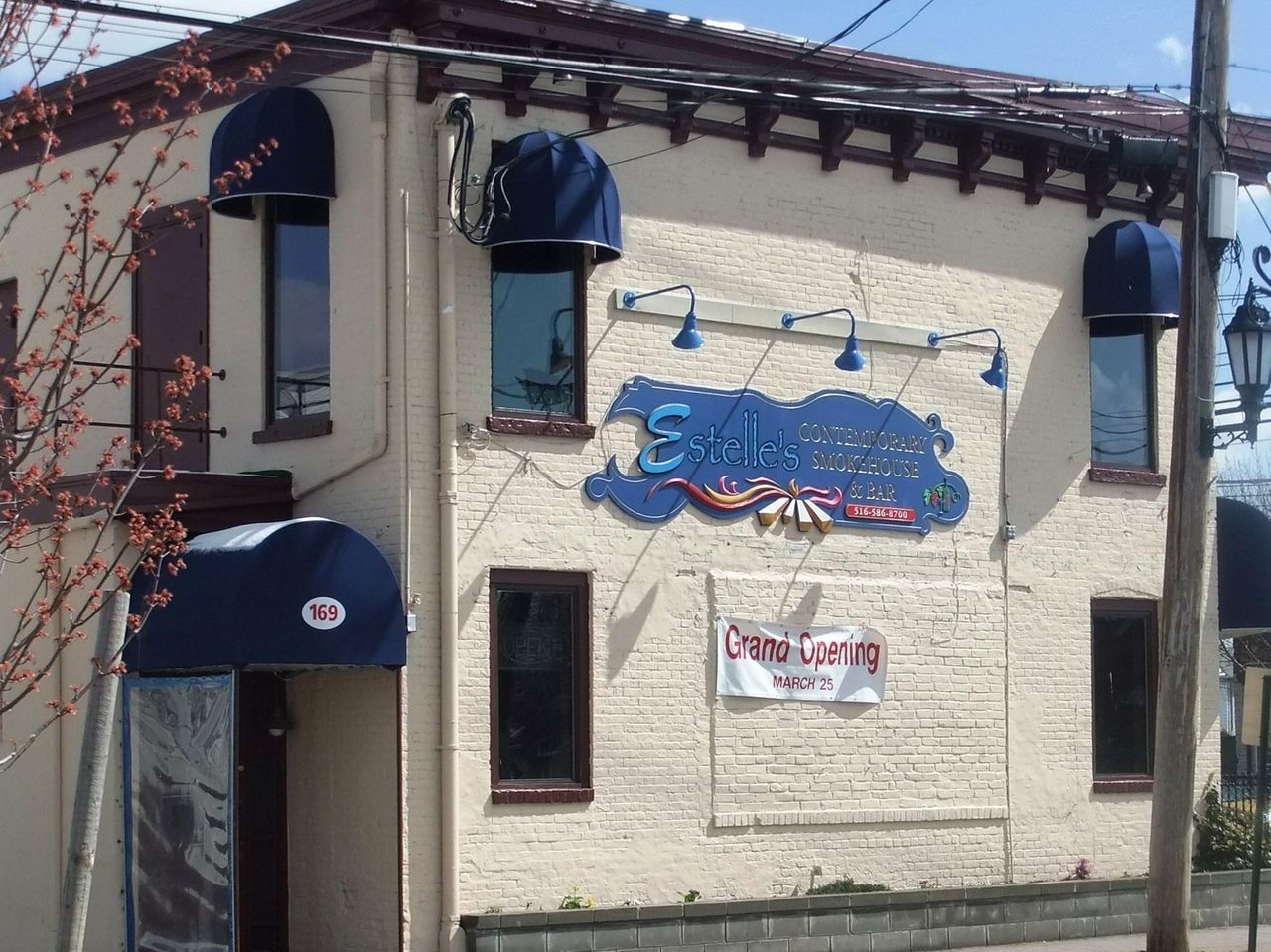 Estelle's barbecue, Farmingdale Newsday