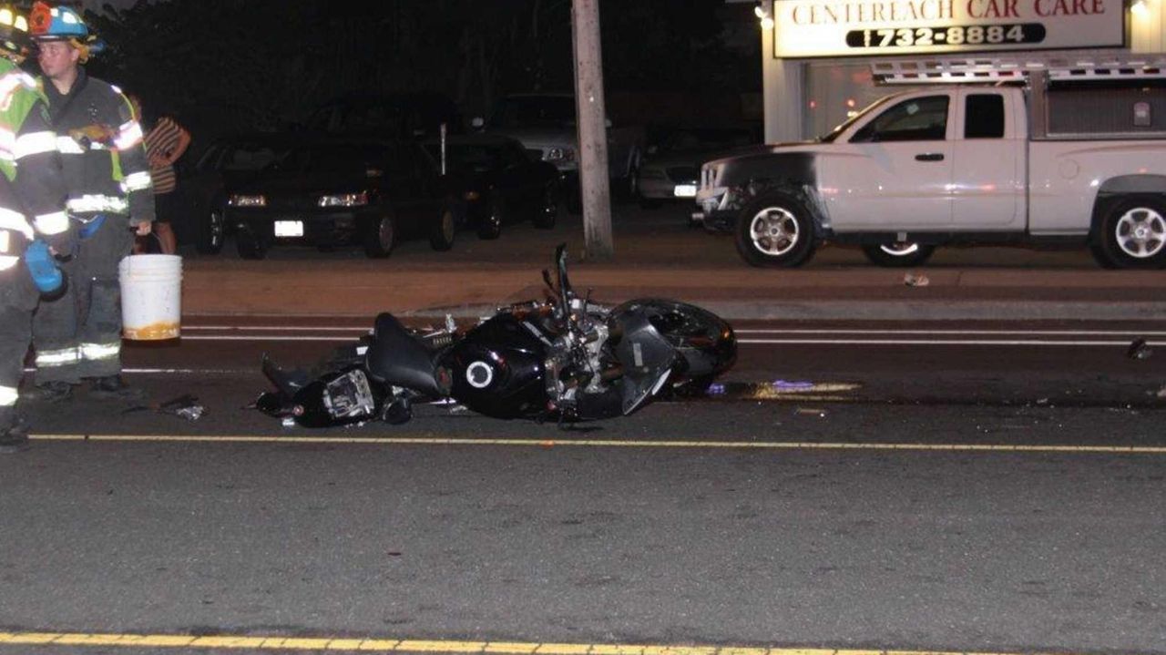 Cops seek hitrun driver in Selden crash Newsday