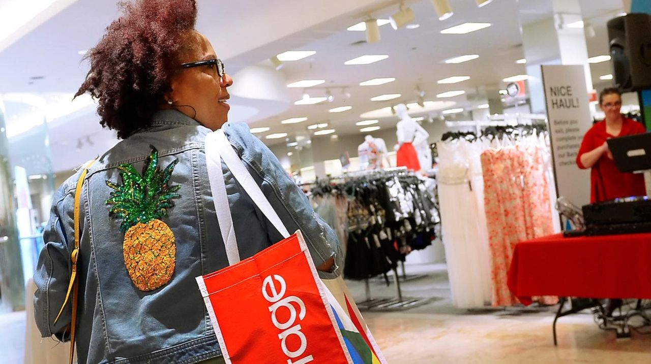 Macy's to roll out 100 Backstage outlets, including on LI Newsday