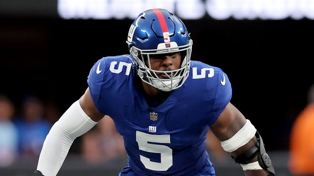 New York Giants defensive end Kayvon Thibodeaux (5) during the first half  of a preseason NFL