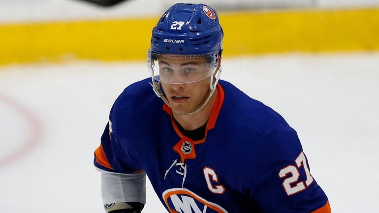 Anders Lee of the New York Islanders skates at Northwell...