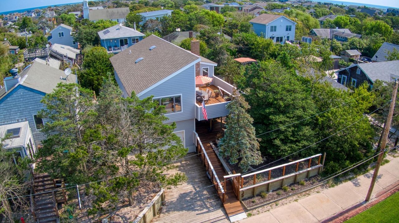 Year Round Home In Ocean Beach On Fire Island On The Market For 1675 Million Newsday