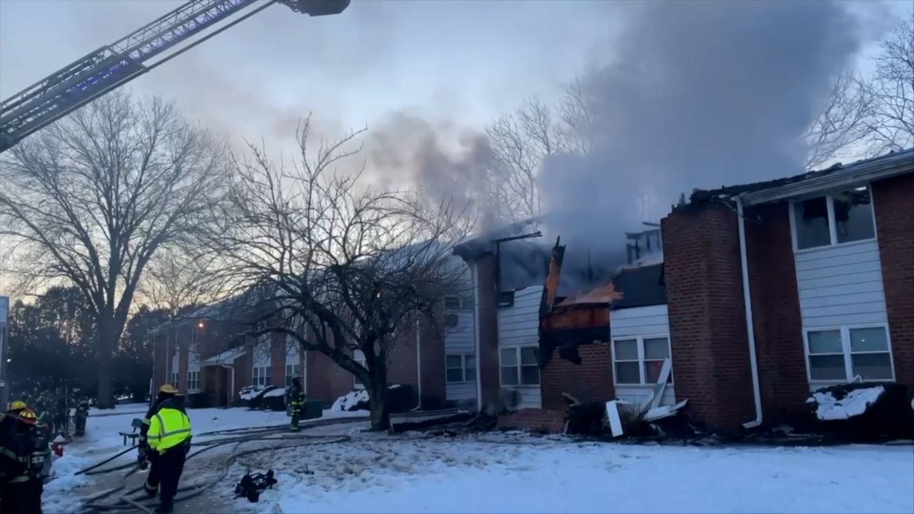 Fatal fire tears through apartment complex in Plainview Newsday