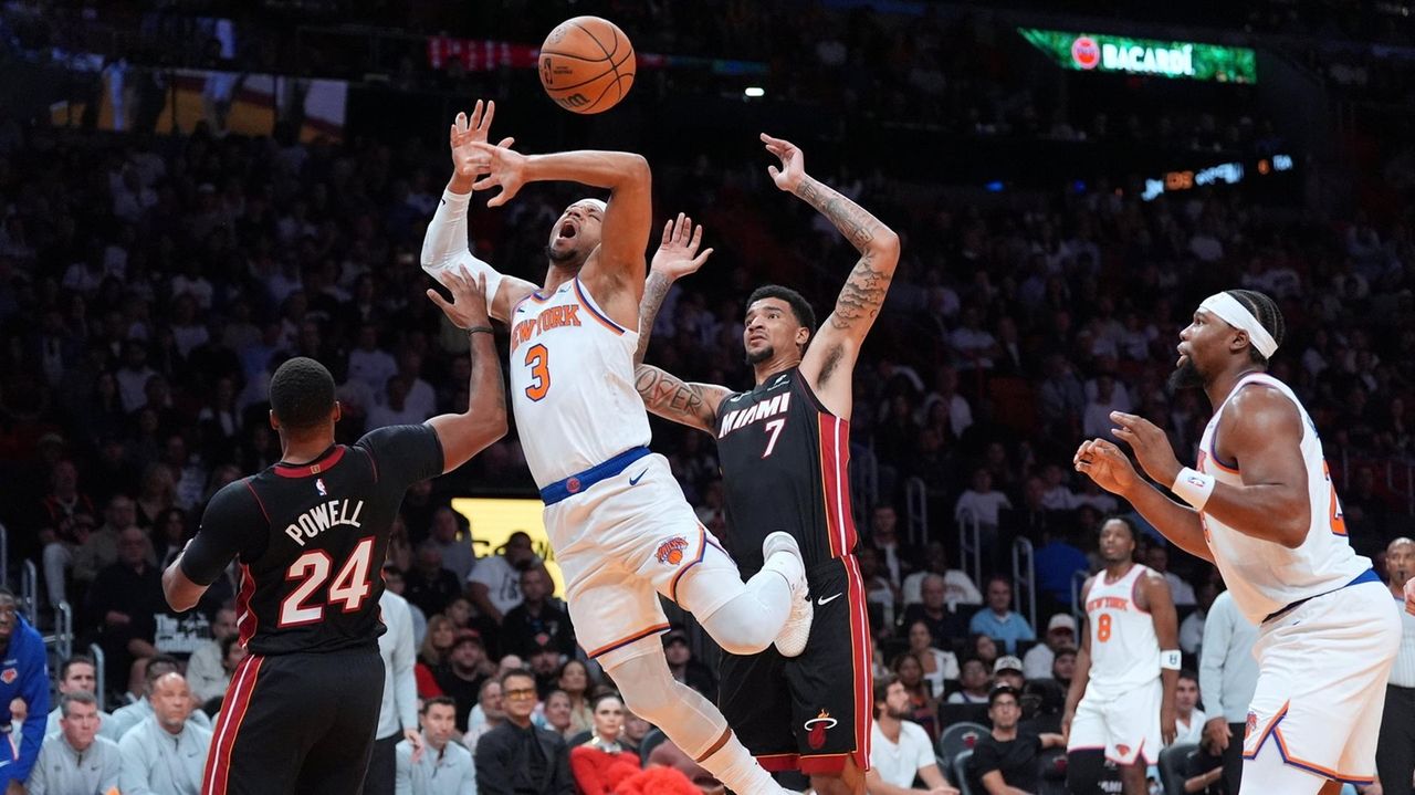 Poor shooting burns Knicks in loss to Heat