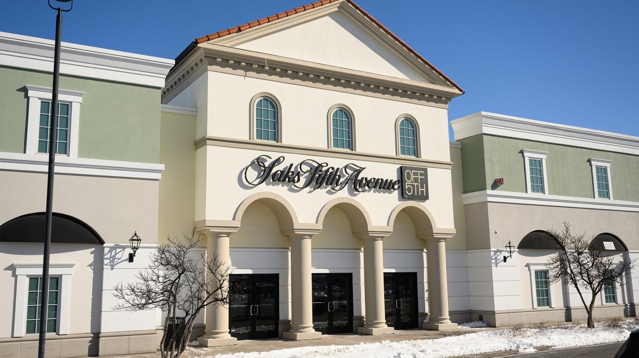 2 Saks Off 5th stores on Long Island among dozens closing