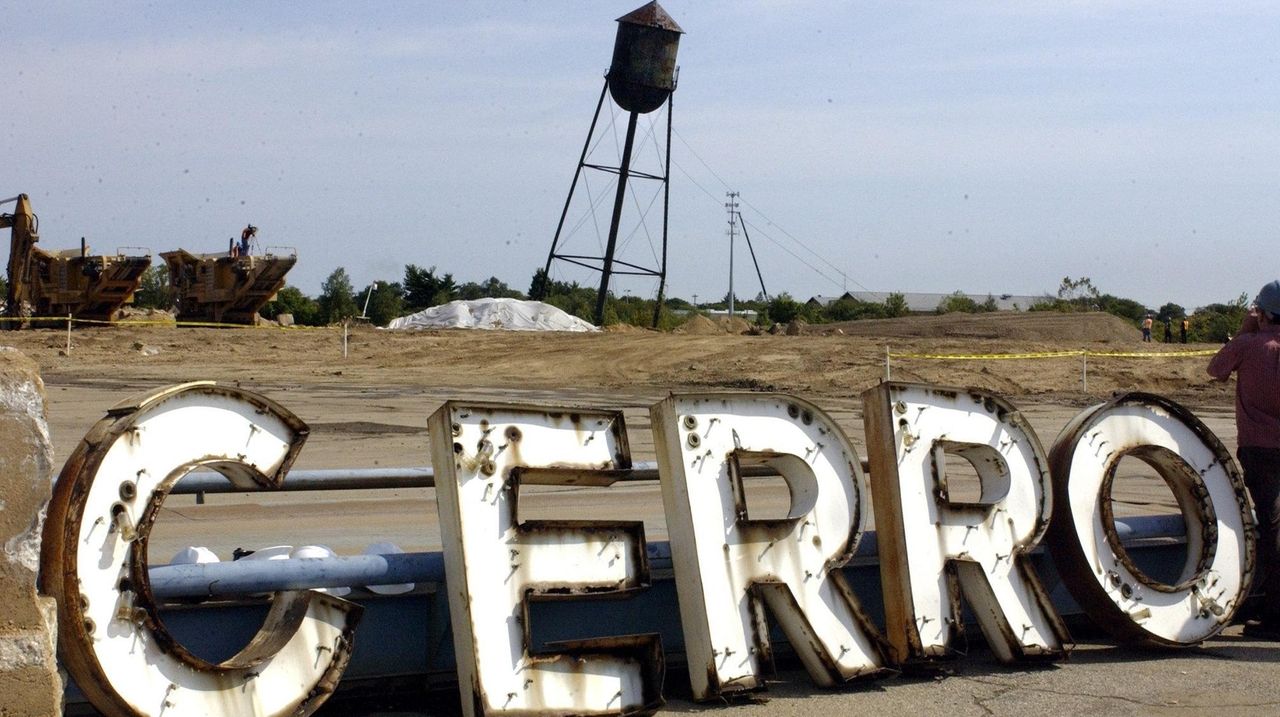 Relief, disappointment in Syosset over Amazon plan for Cerro Wire site