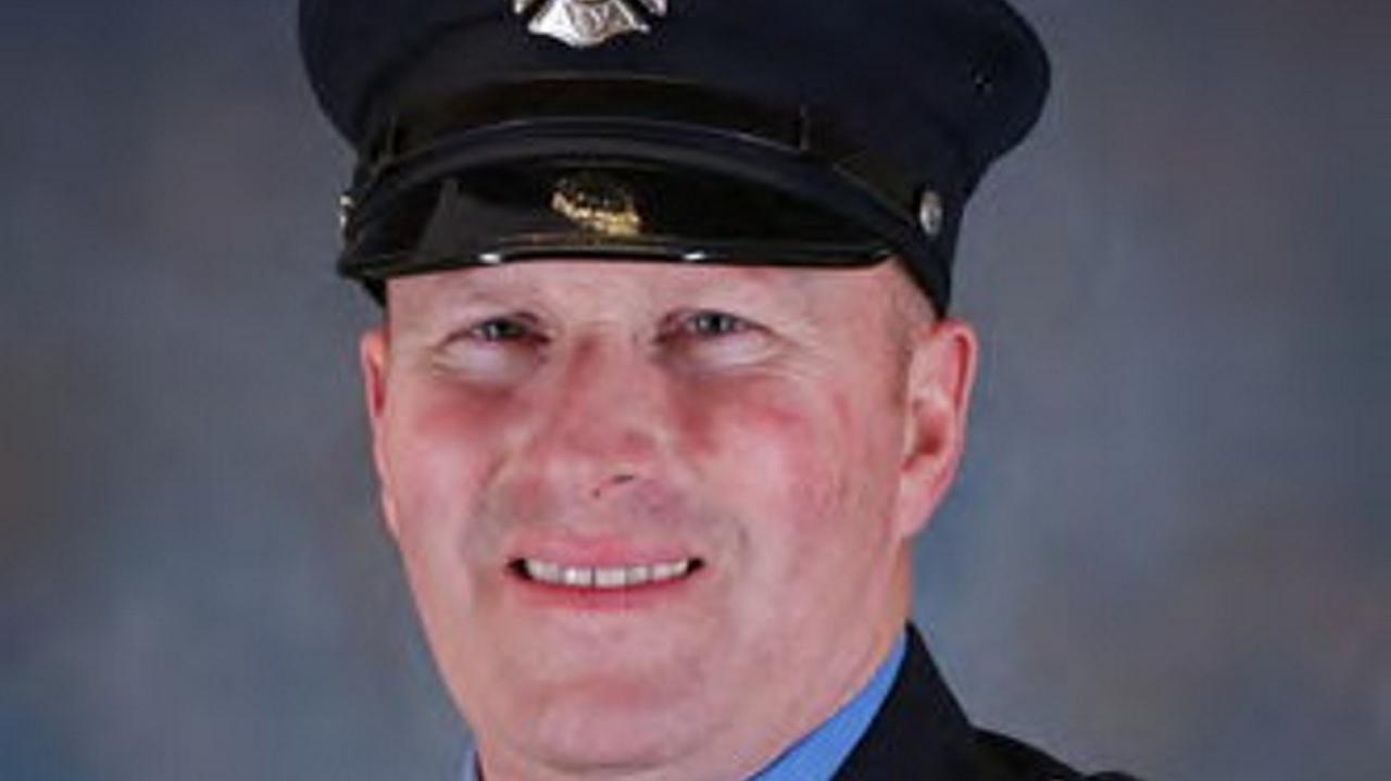 FDNY firefighter from Islip among 3 Bravest to earn Medal of Valor ...