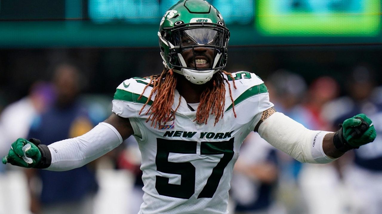 CJ Mosley sees clear improvement in Jets linebacking corps