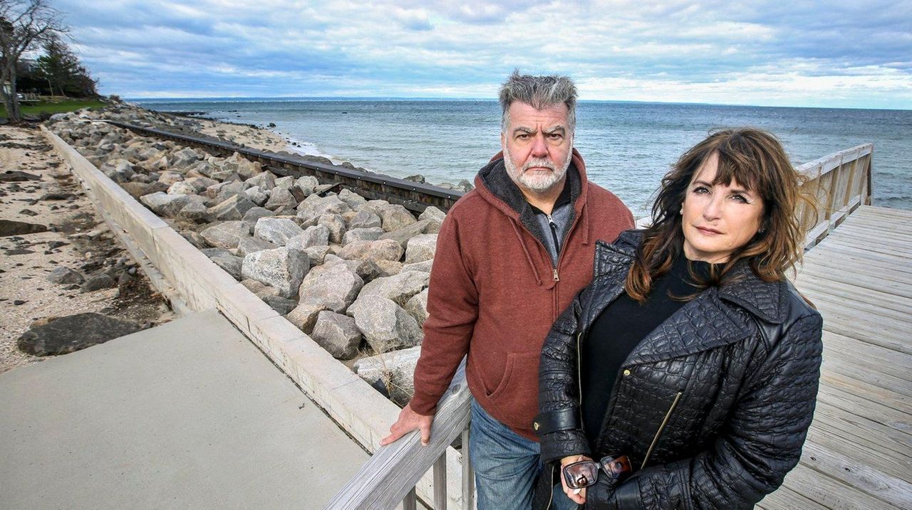 Eatons Neck residents concerned over Asharoken road project Newsday