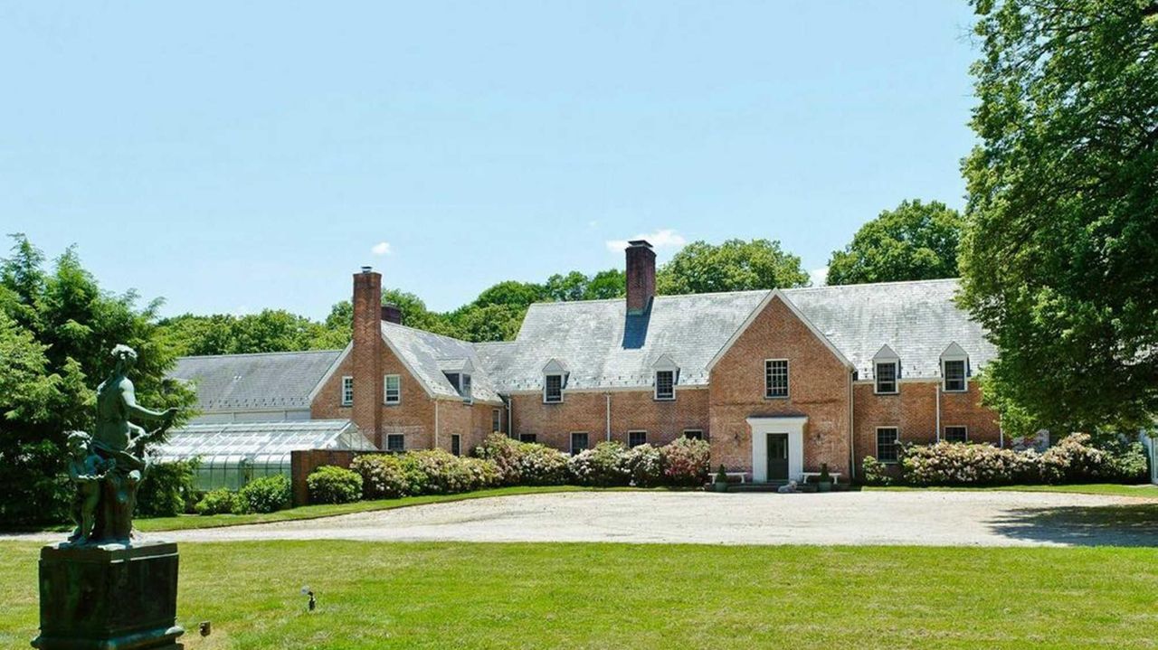 Rich Cribs 7.5M Templeton estate hosted aristocrats, artists and more